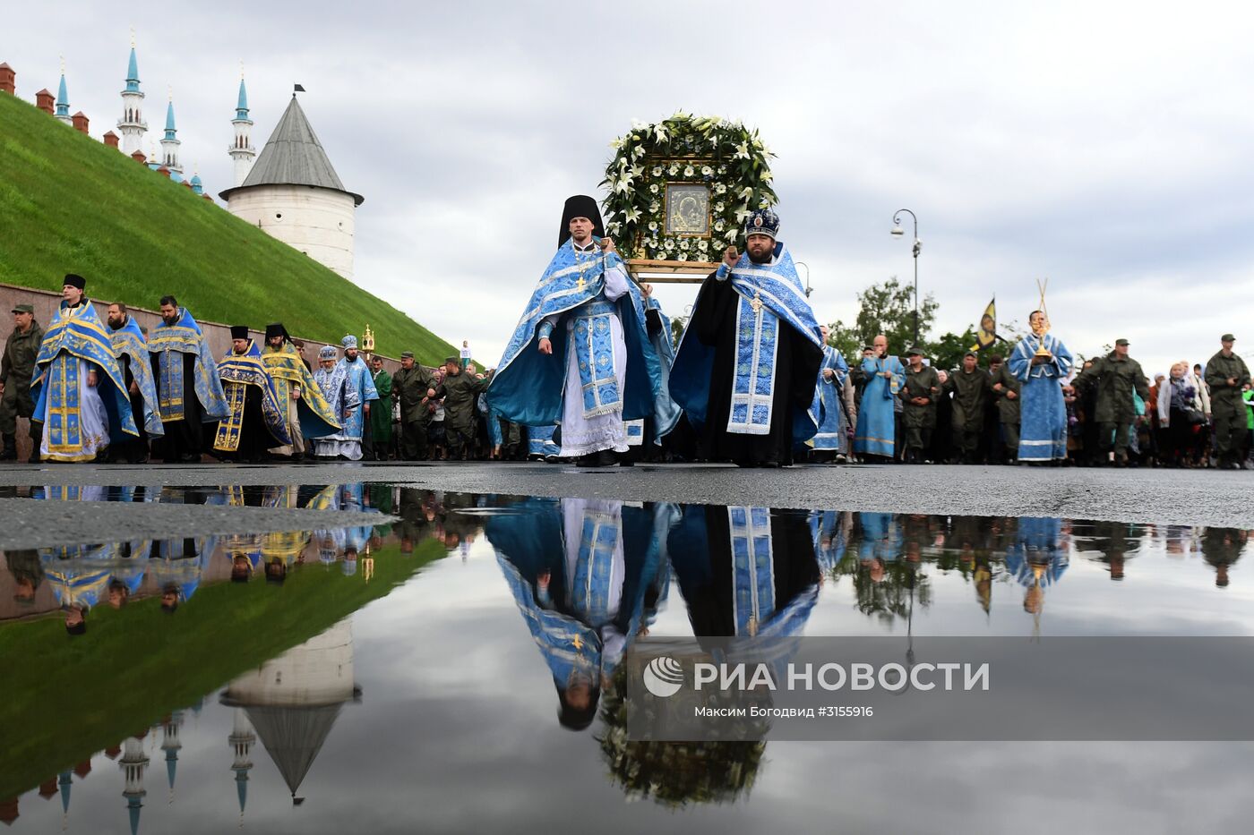 Праздник явления Казанской иконы Божией Матери