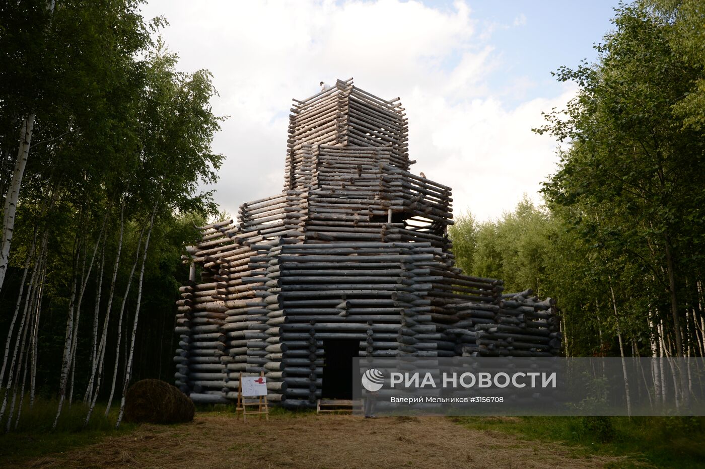 Международный фестиваль ландшафтных объектов в Никола-Ленивце "Архстояние"