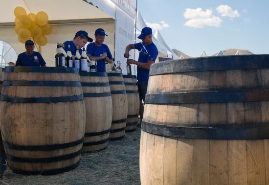 Винный фестиваль In Vino Veritas в Коктебеле