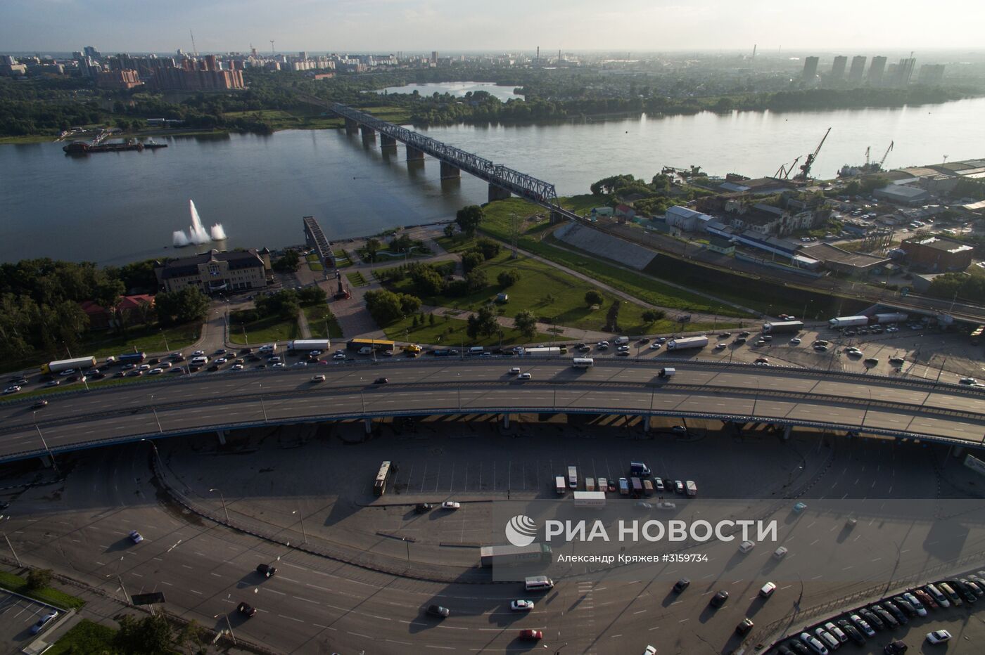 Строительство моста через реку уда и транссибирскую магистраль