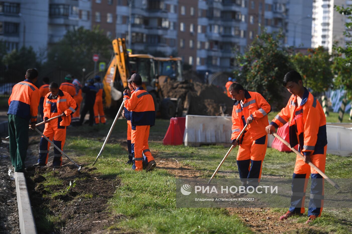 Мэр Москвы С. Собянин осмотрел парк 850-летия Москвы