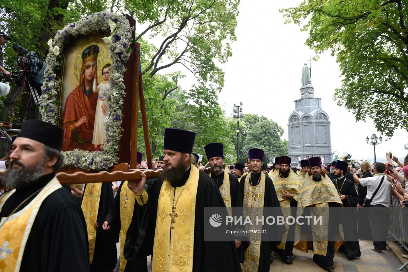 Крестный ход в Киеве