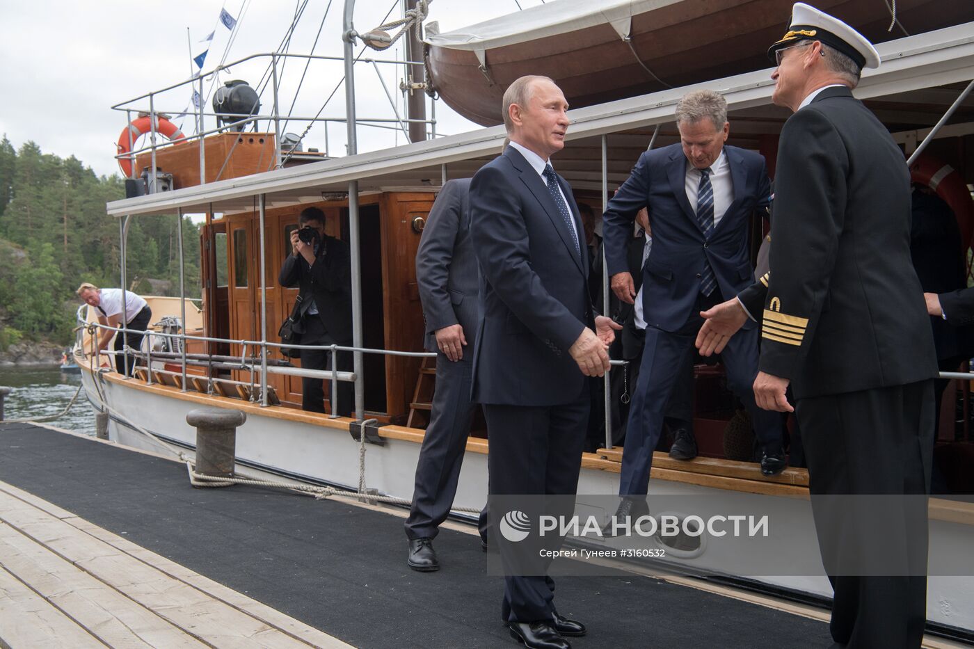 Рабочая поездка президента РФ В. Путина в Финляндию