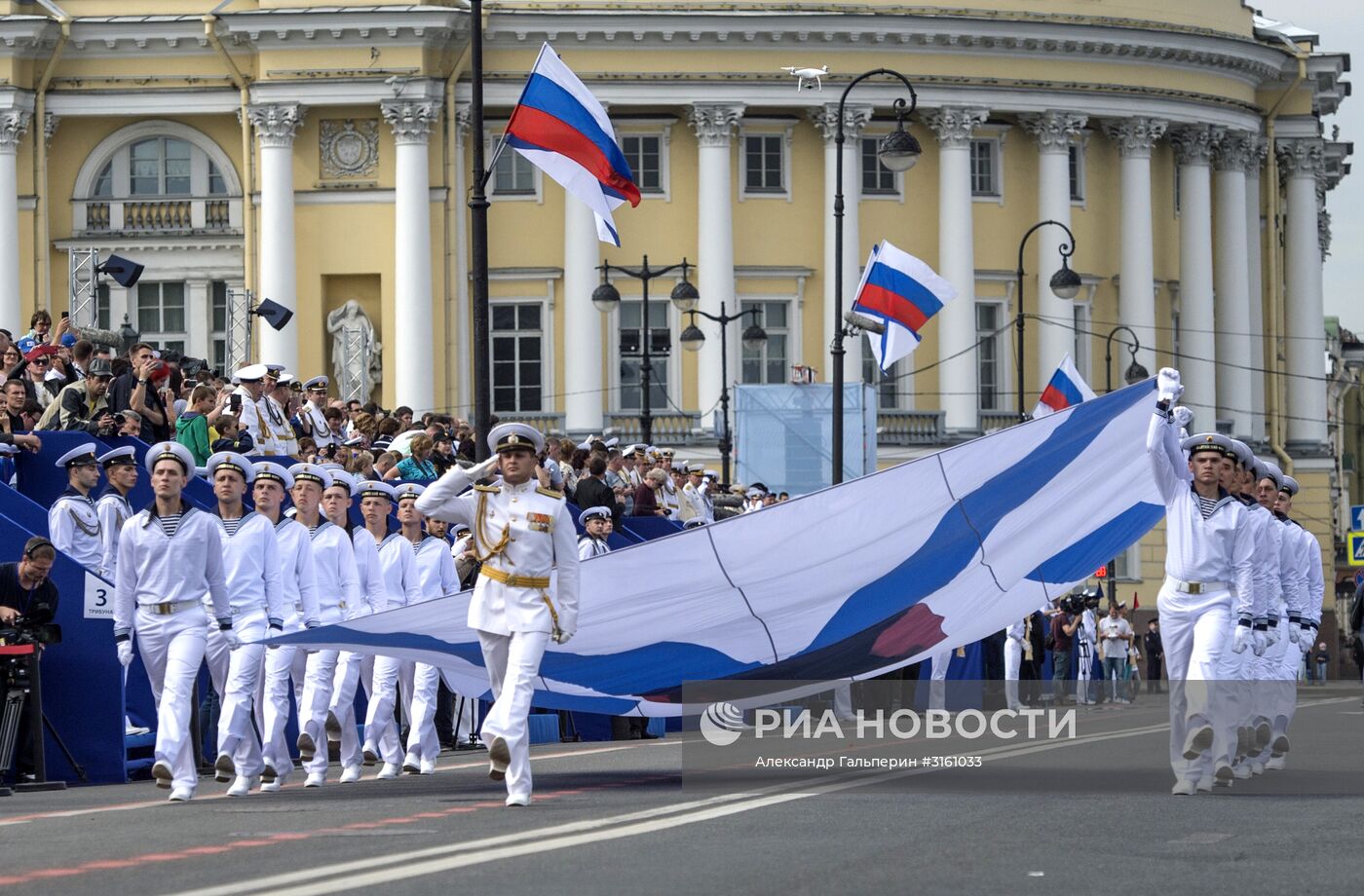 Генеральная репетиция военно-морского парада ко дню ВМФ в Санкт-Петербурге
