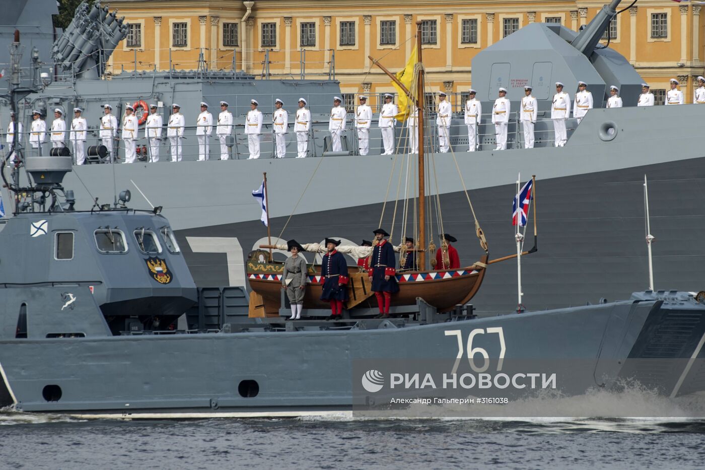Генеральная репетиция военно-морского парада ко дню ВМФ в Санкт-Петербурге