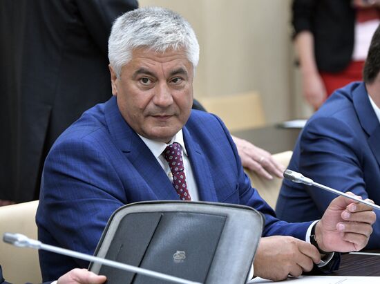 Президент РФ В. Путин провел совещание с членами Правительства РФ