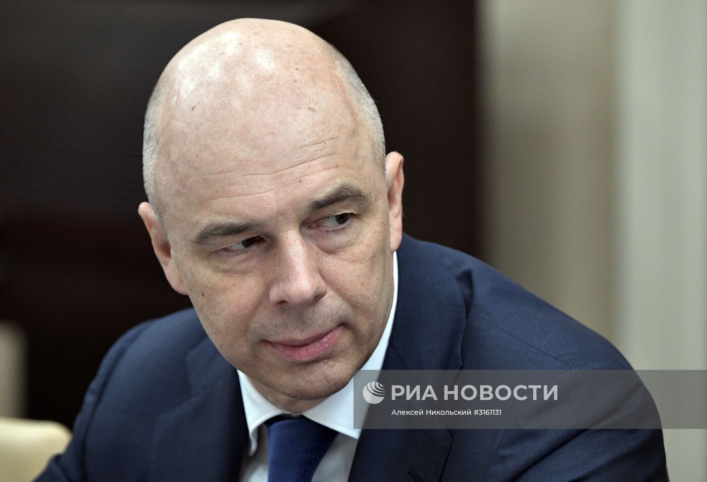 Президент РФ В. Путин провел совещание с членами Правительства РФ