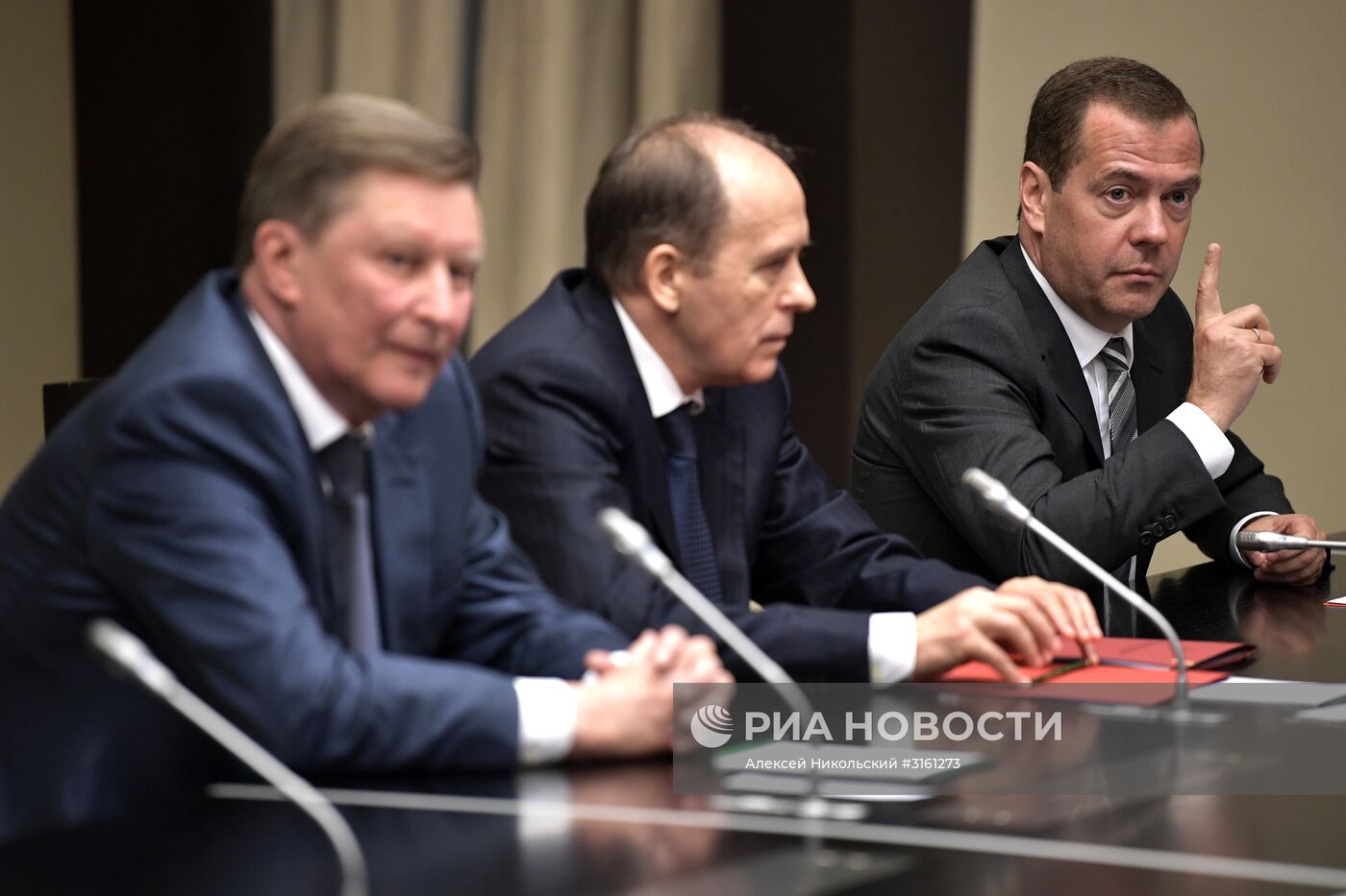 Президент РФ В. Путин провел заседание Совбеза РФ