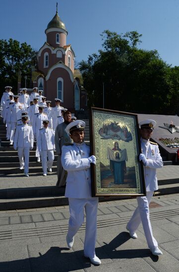 Генеральная репетиция военно-морского парада ко дню ВМФ во Владивостоке