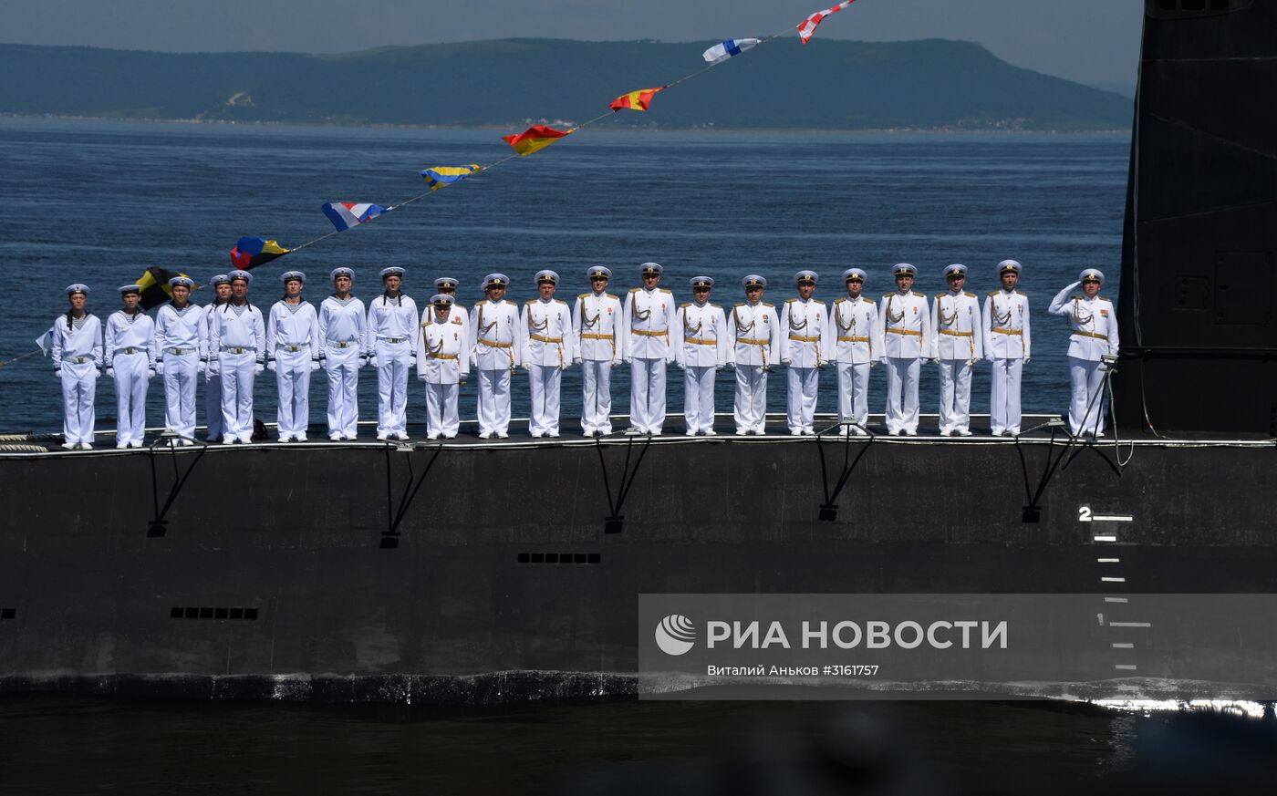 Генеральная репетиция военно-морского парада ко дню ВМФ во Владивостоке