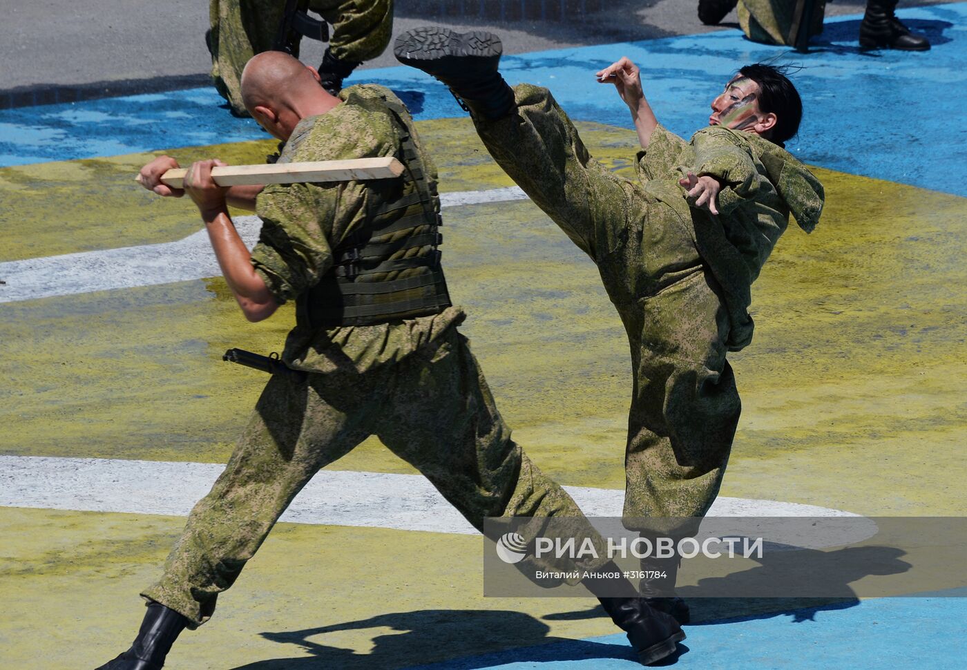 Генеральная репетиция военно-морского парада ко дню ВМФ во Владивостоке