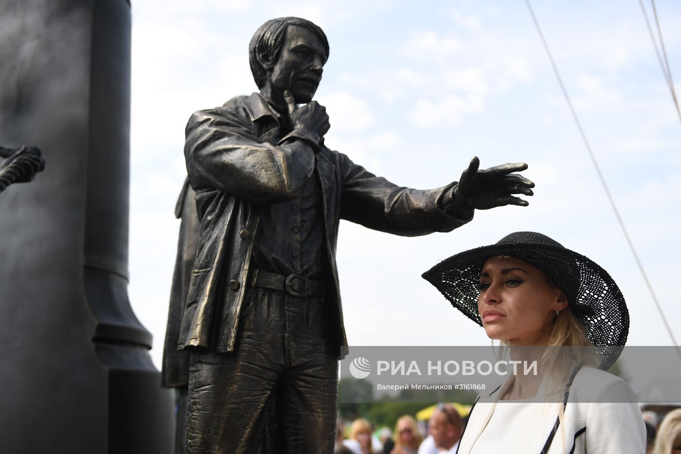 Открытие памятника А. Тарковскому в Суздале