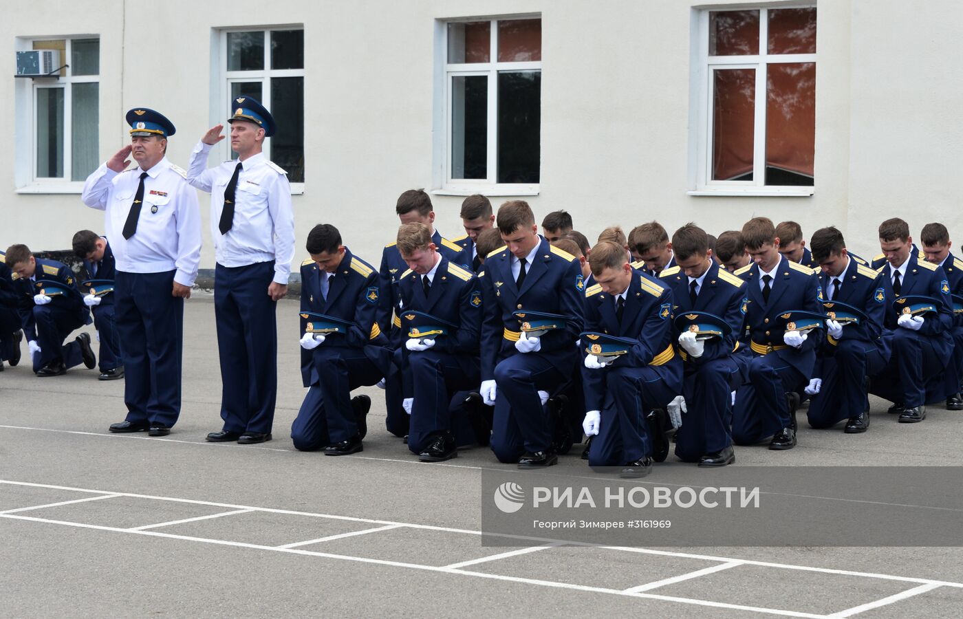 Выпуск курсантов летного училища в Краснодаре
