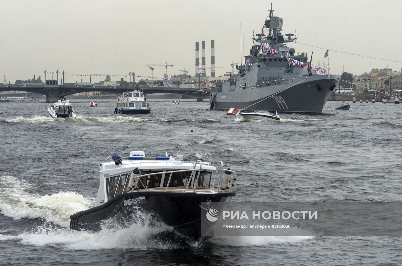 Осмотр кораблей ветеранами ВМФ