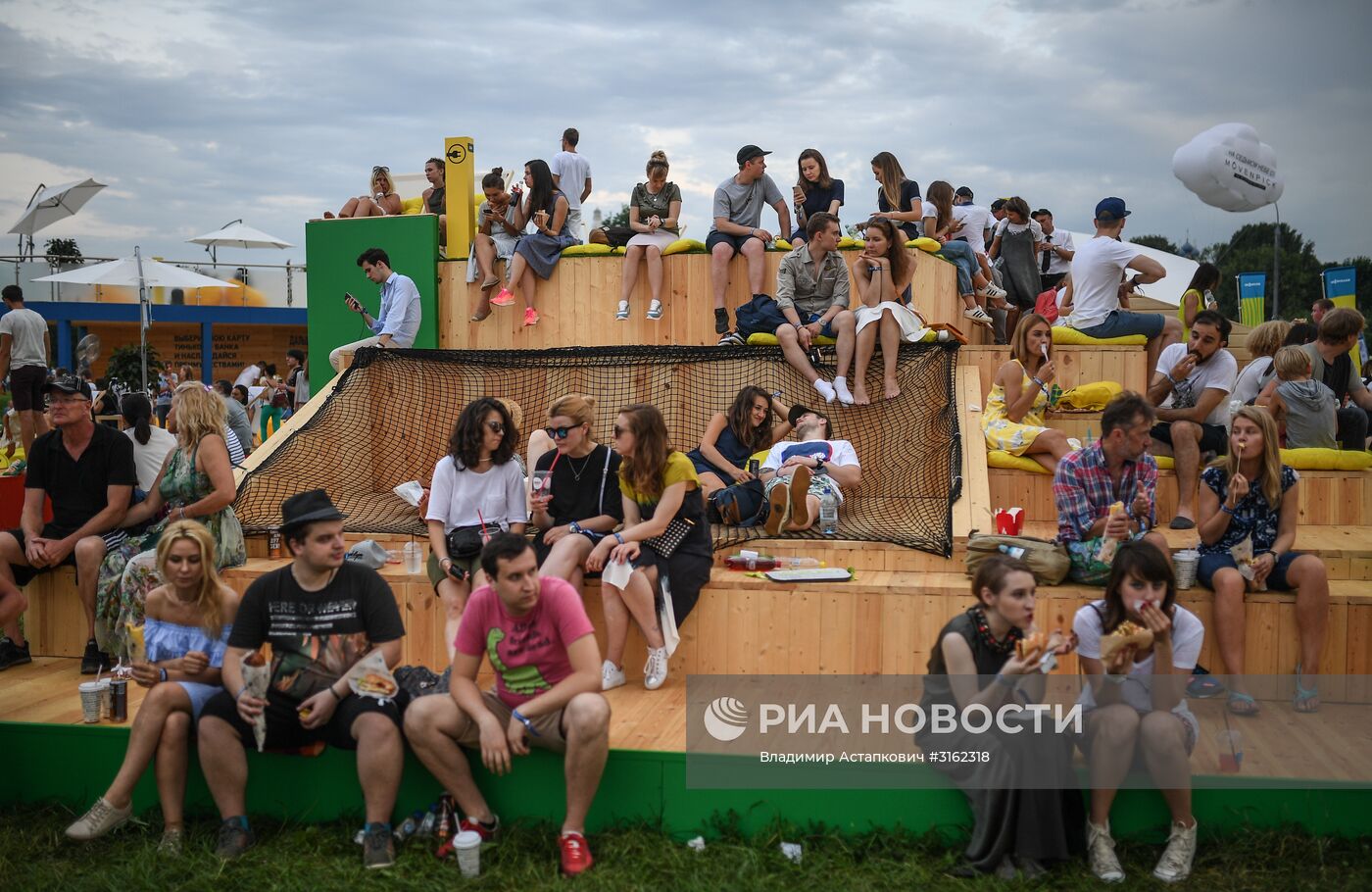 Музыкальный фестиваль "Пикник "Афиши"