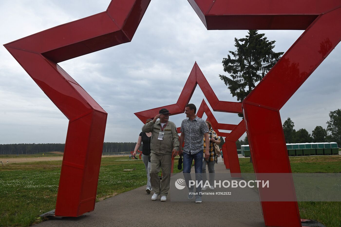 1-й этап конкурса "Танковый биатлон" — "Индивидуальная гонка". День первый
