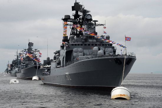 Празднование Дня ВМФ в городах России