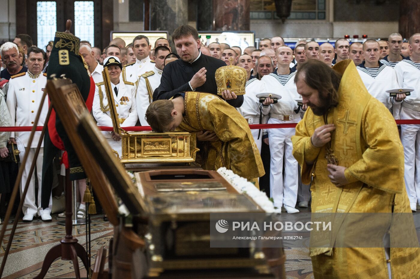 Десницу апостола Андрея Первозванного доставили в Кронштадский Морской собор