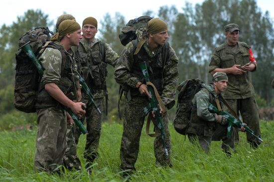 Церемония открытия конкурса "Отличники войсковой разведки" в Новосибирской области