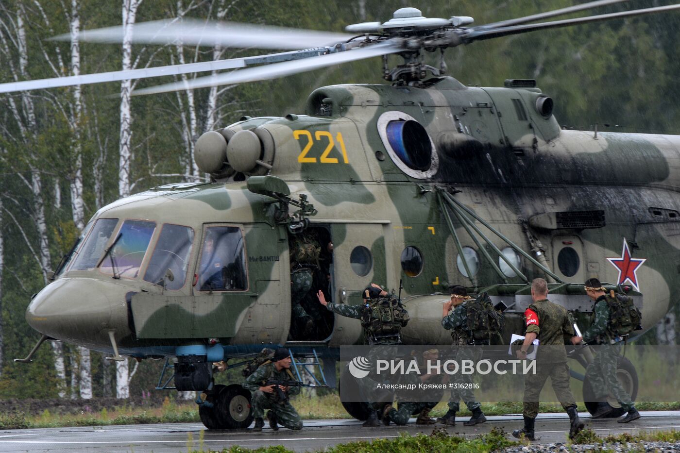 Церемония открытия конкурса "Отличники войсковой разведки" в Новосибирской области