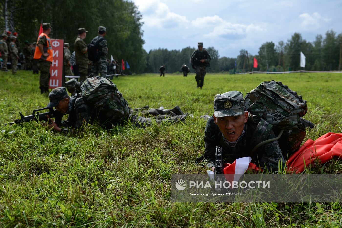 Церемония открытия конкурса "Отличники войсковой разведки" в Новосибирской области