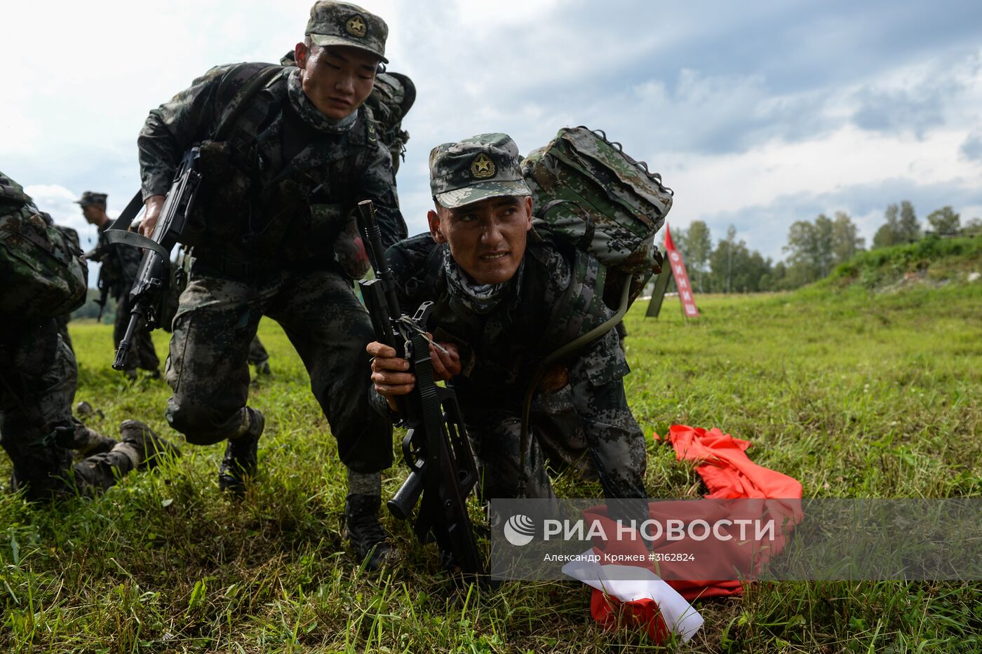 Церемония открытия конкурса "Отличники войсковой разведки" в Новосибирской области