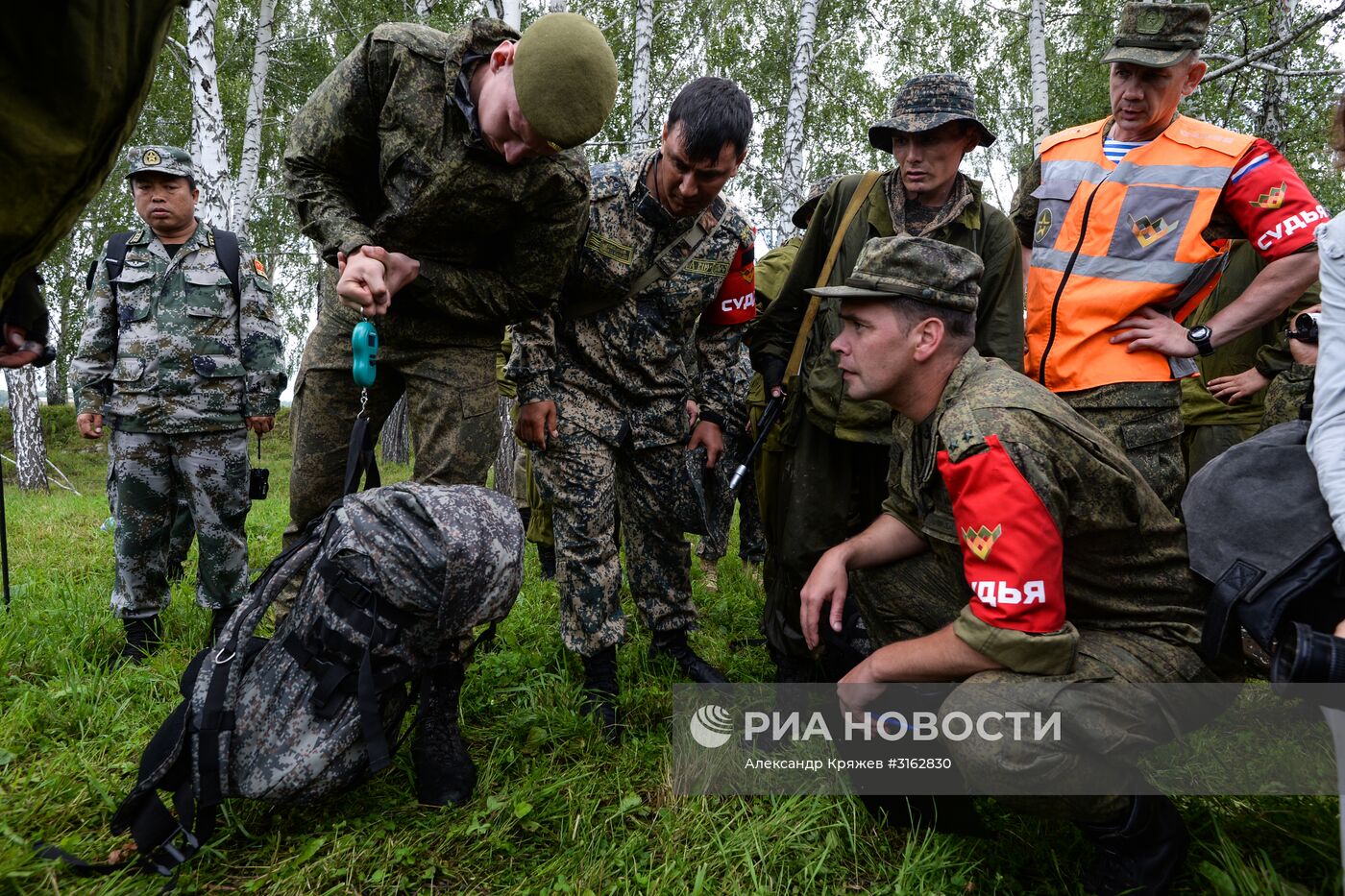 Церемония открытия конкурса "Отличники войсковой разведки" в Новосибирской области