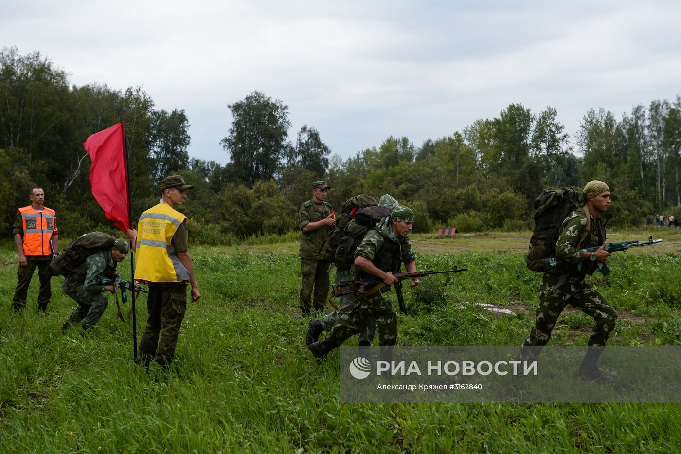 Церемония открытия конкурса "Отличники войсковой разведки" в Новосибирской области