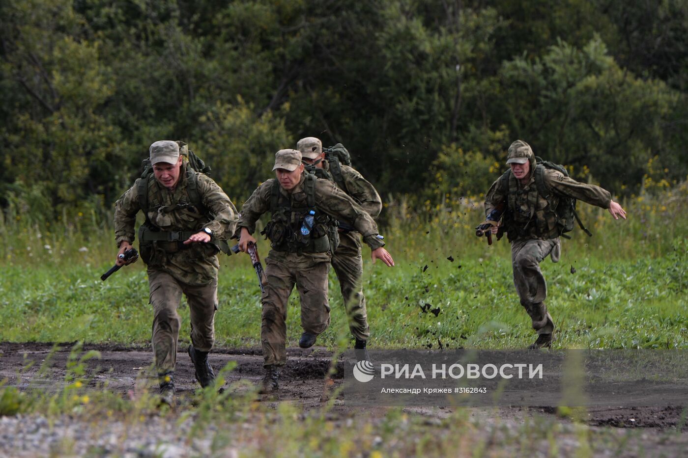 Церемония открытия конкурса "Отличники войсковой разведки" в Новосибирской области