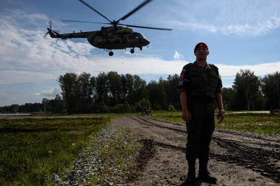 Церемония открытия конкурса "Отличники войсковой разведки" в Новосибирской области