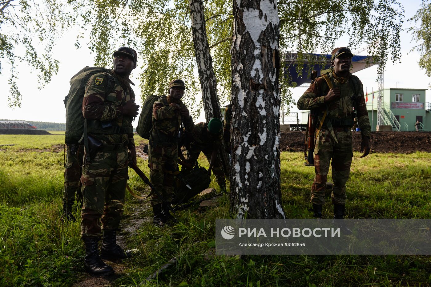 Церемония открытия конкурса "Отличники войсковой разведки" в Новосибирской области