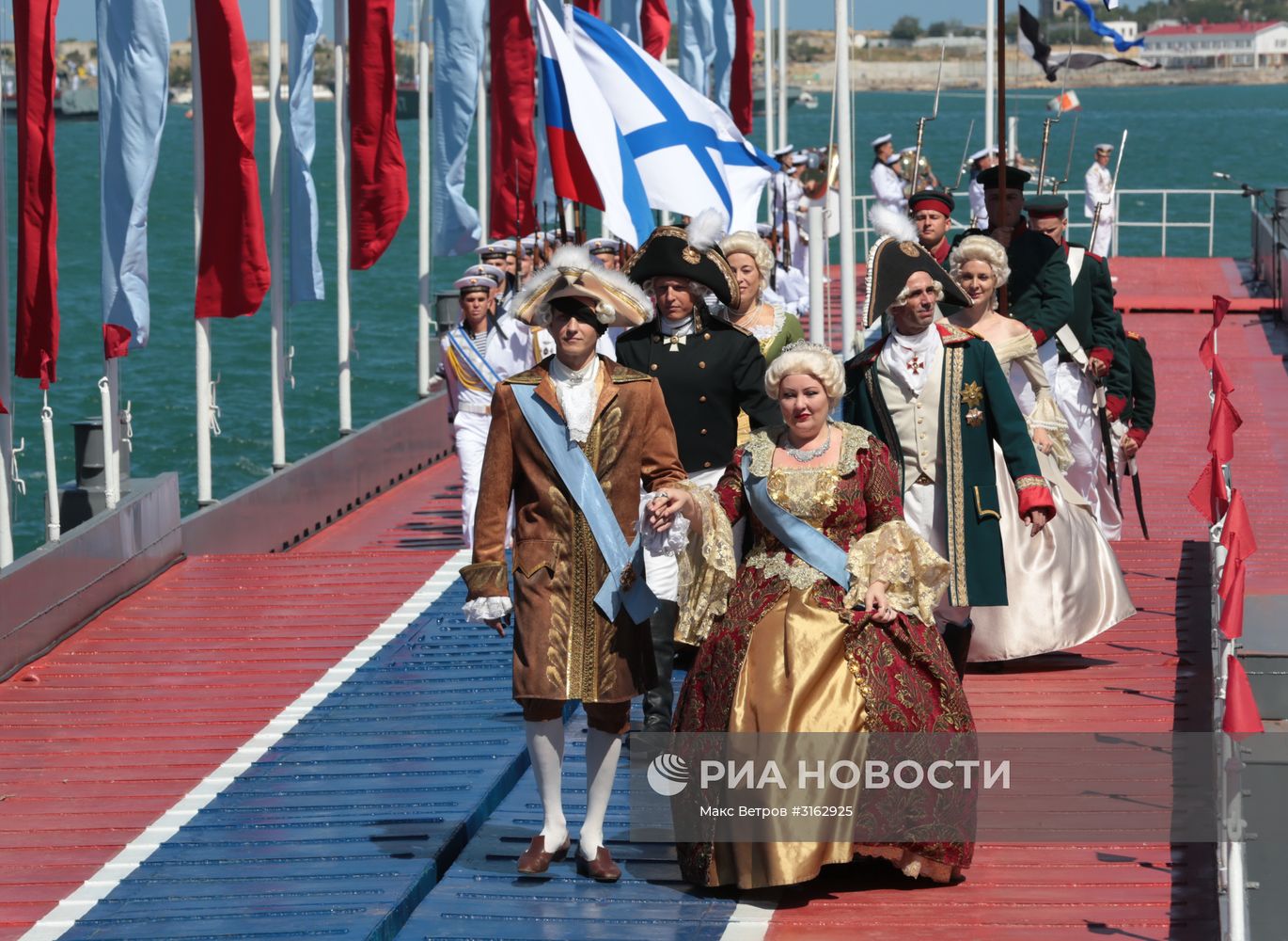 Празднование Дня ВМФ в городах России