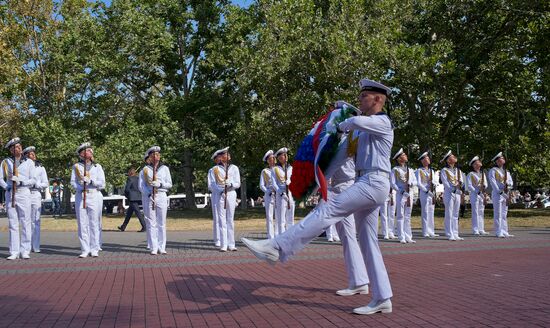 Празднование Дня ВМФ в городах России