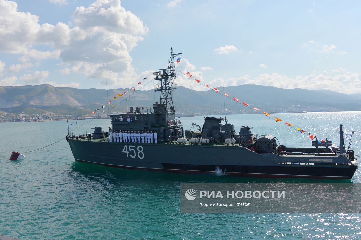 Празднование Дня ВМФ в городах России