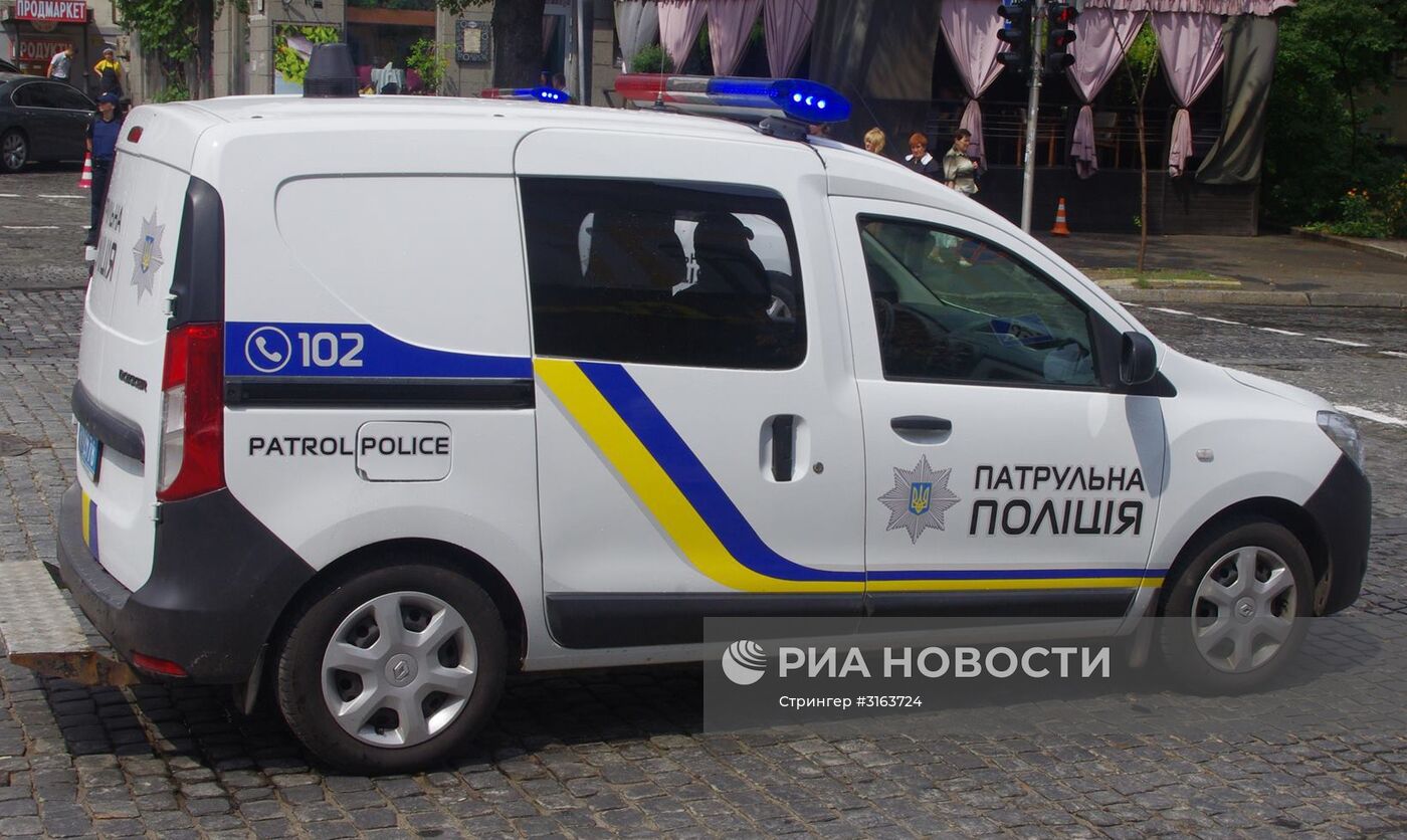 Машина патрульной полиции Украины