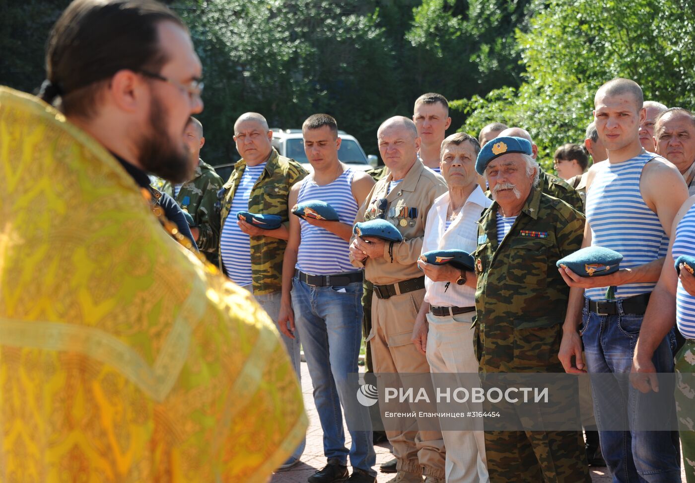Празднование Дня ВДВ в городах России