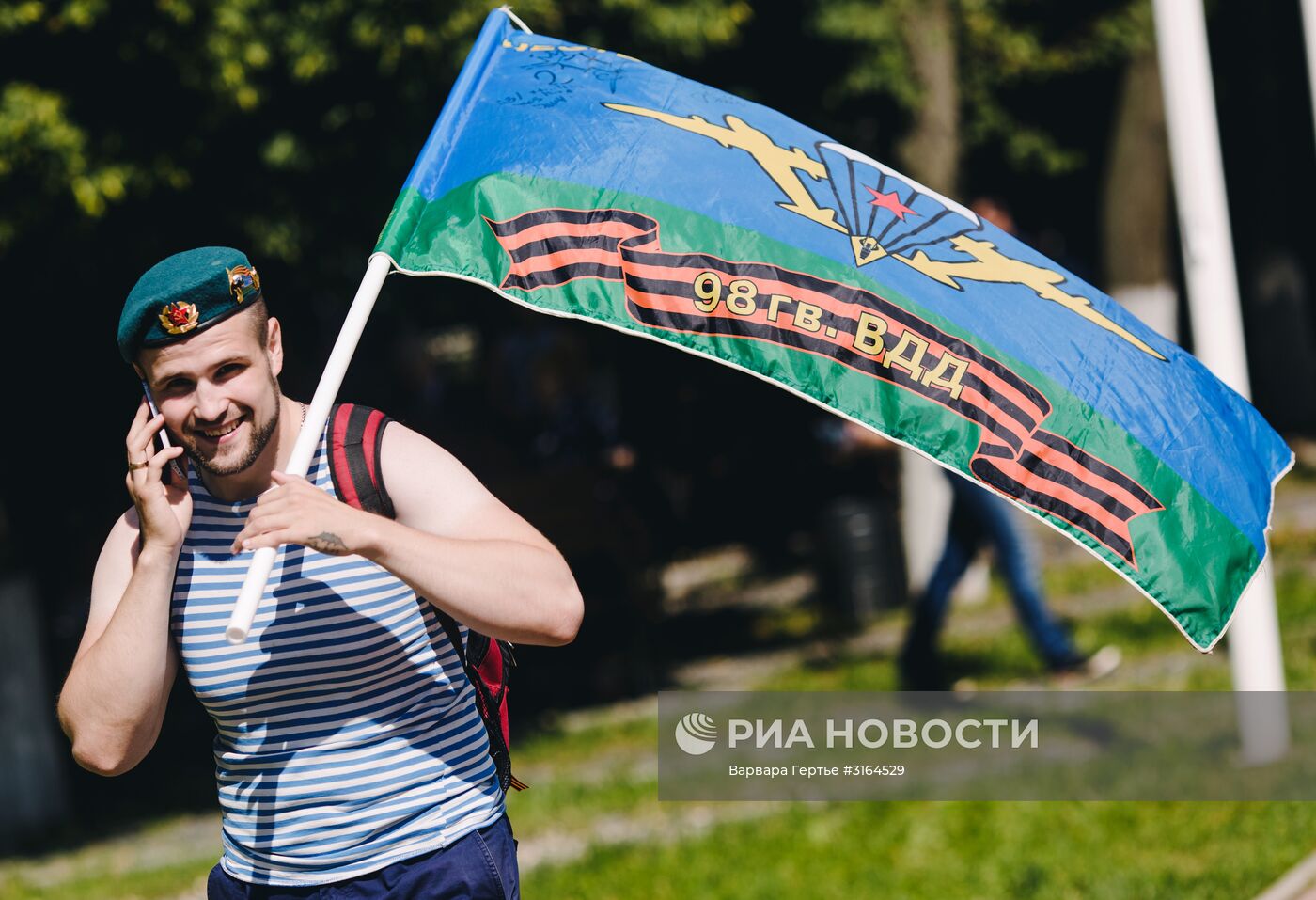 Празднование Дня ВДВ в городах России