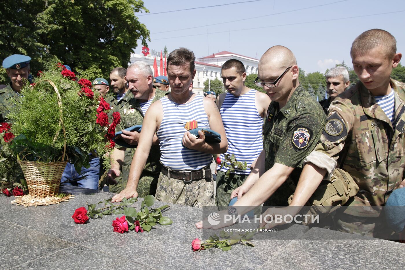 Празднование Дня ВДВ в Луганске