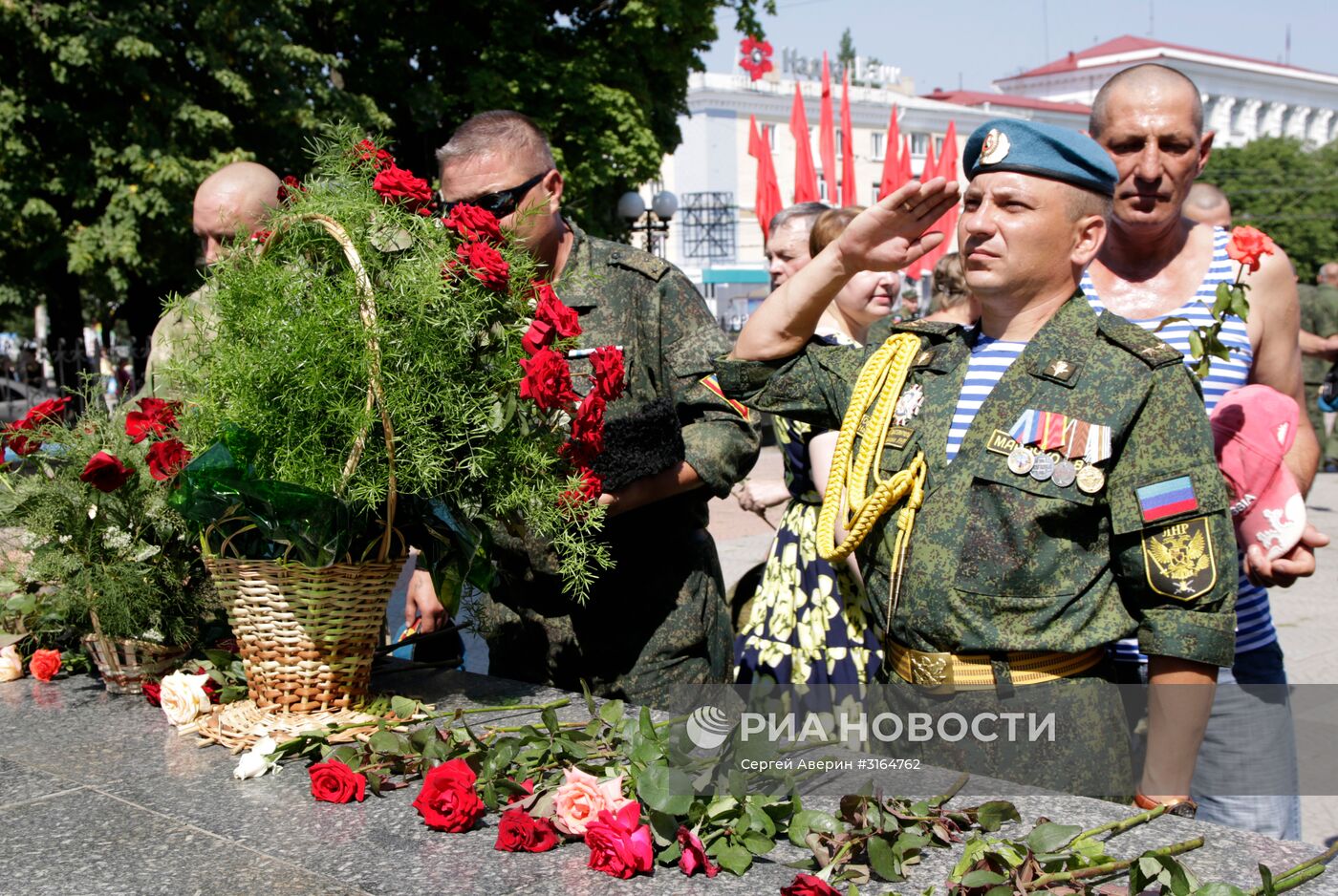 Празднование Дня ВДВ в Луганске