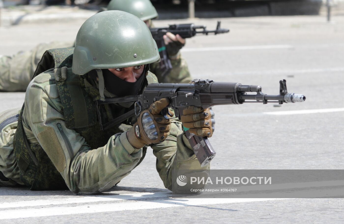 Празднование Дня ВДВ в Луганске