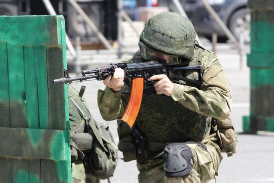 Празднование Дня ВДВ в Луганске