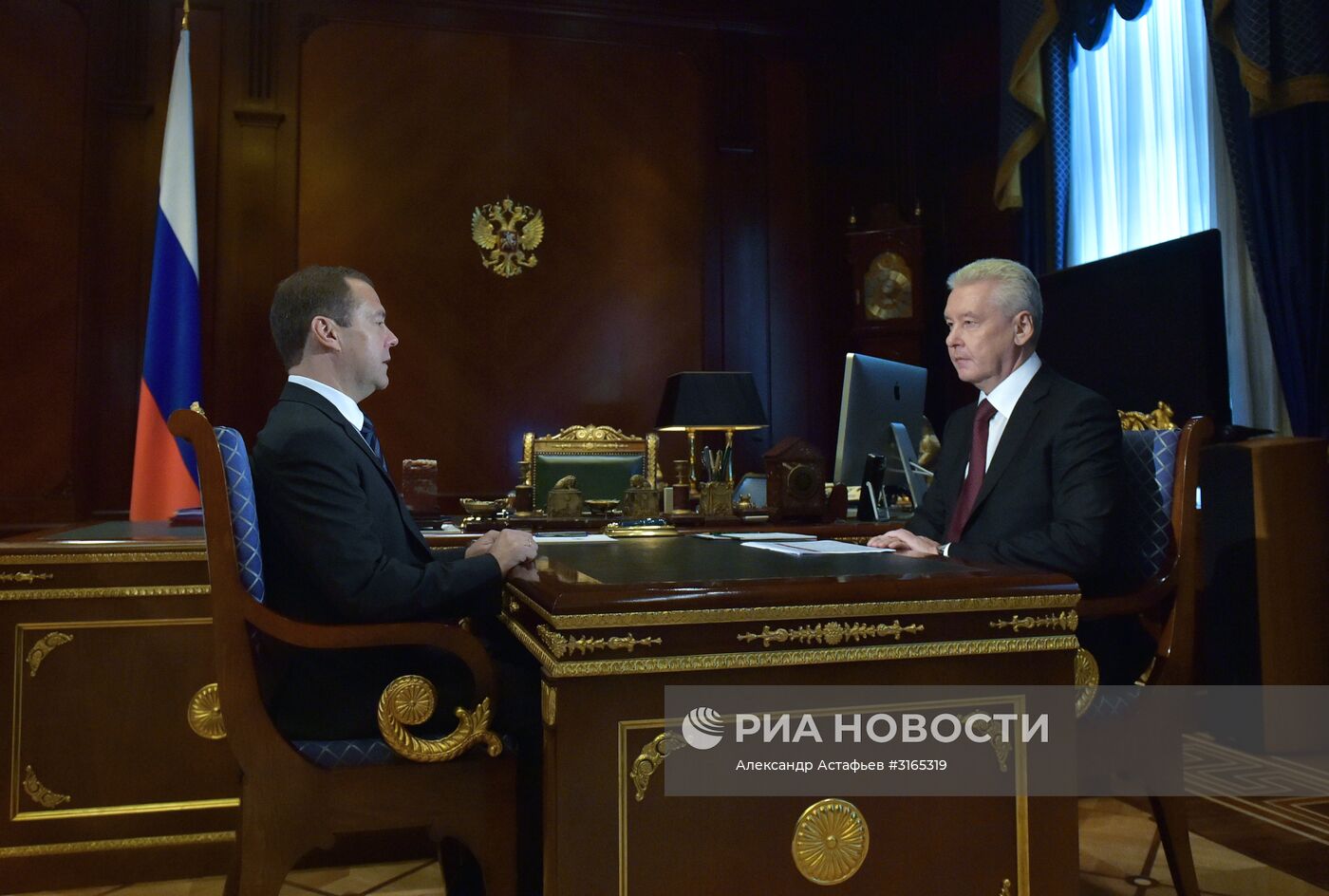 Премьер-министр РФ Д. Медведев встретился с мэром Москвы С. Собяниным