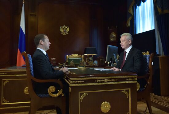 Премьер-министр РФ Д. Медведев встретился с мэром Москвы С. Собяниным
