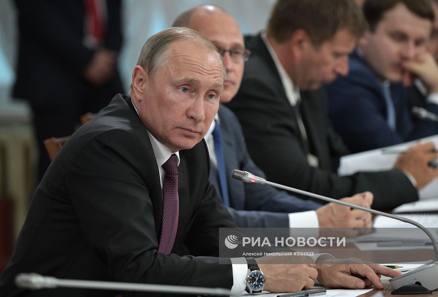 Рабочая поездка президента РФ В. Путина в Кировскую область