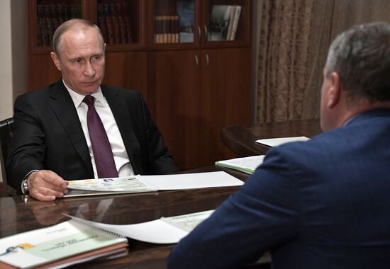 Рабочая поездка президента РФ В. Путина в Кировскую область