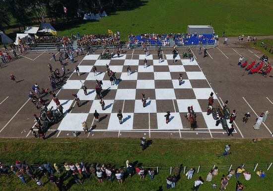 Российско-французский турнир "Живые шахматы"