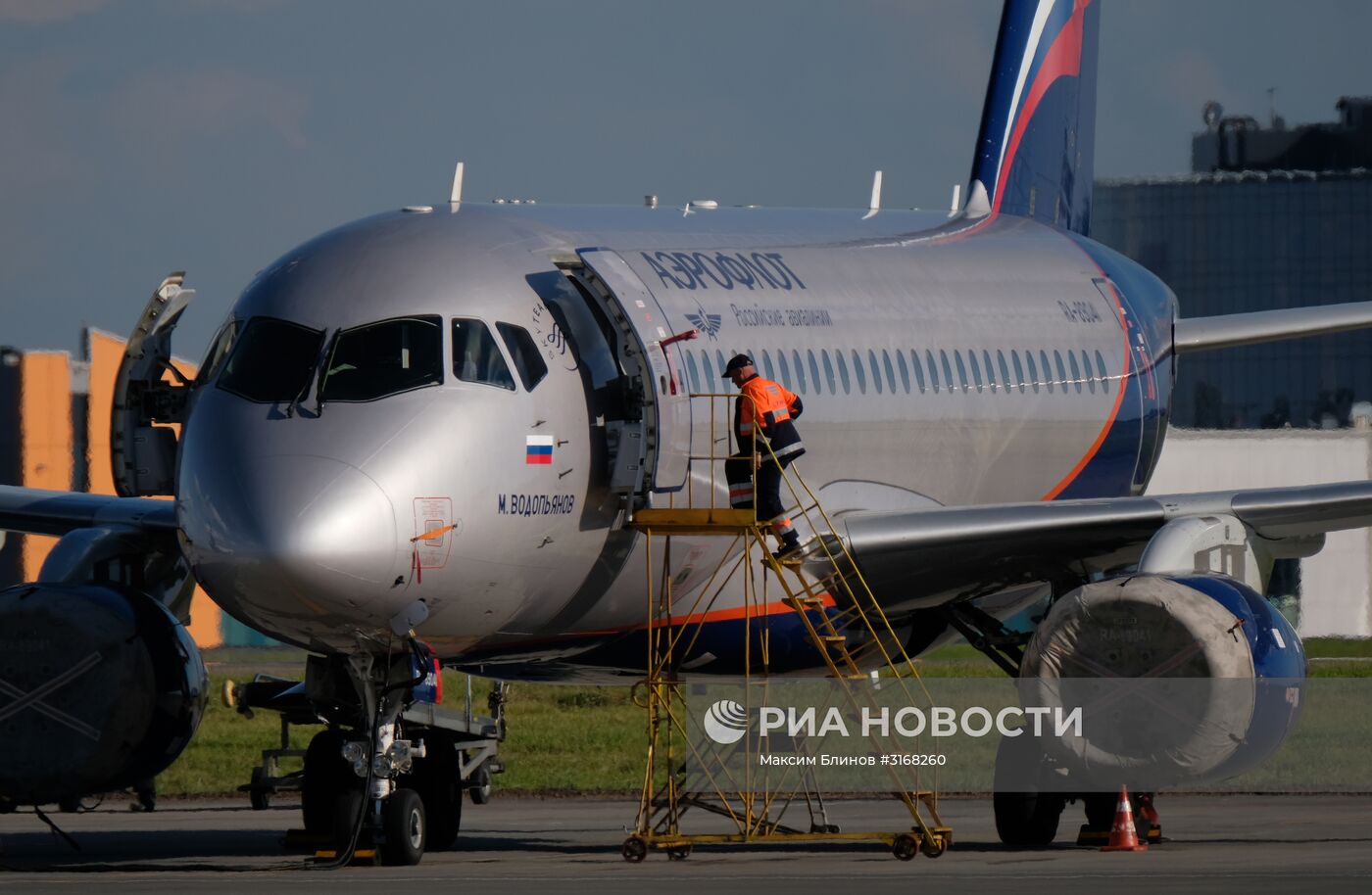 Самолеты в аэропорту "Шереметьево"