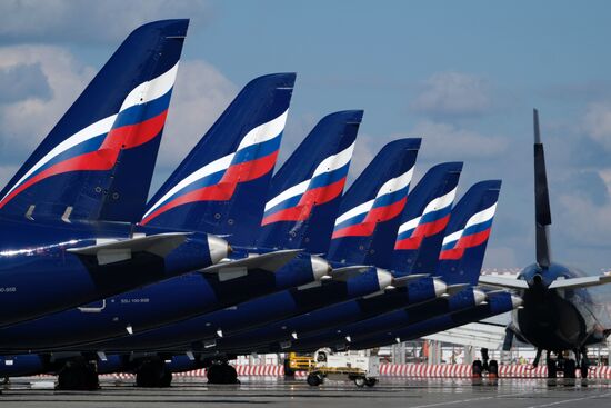 Самолеты в аэропорту "Шереметьево"