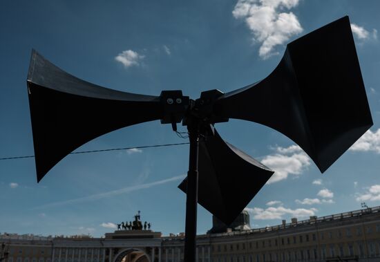 Выставка военной техники в Санкт-Петербурге