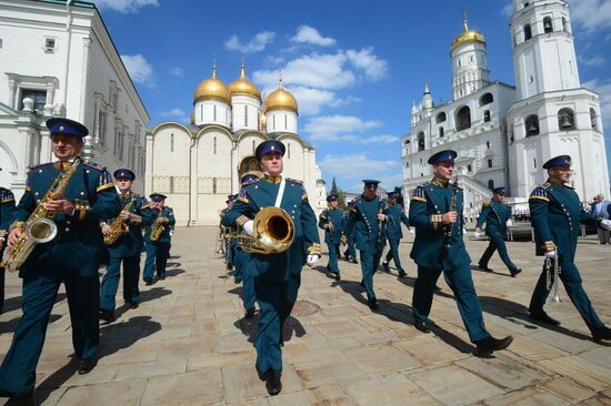 Развод конного караула Президентского полка, в рамках подготовки к фестивалю "Спасская башня"